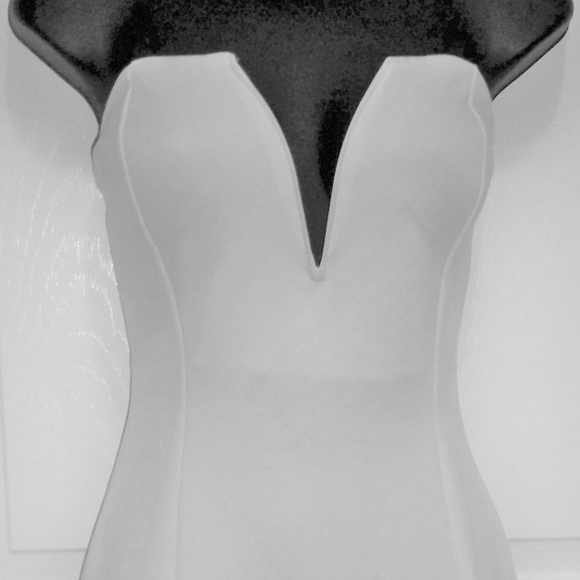 Ladies Slim Fit Bustier Dress - Picture 2 of 6